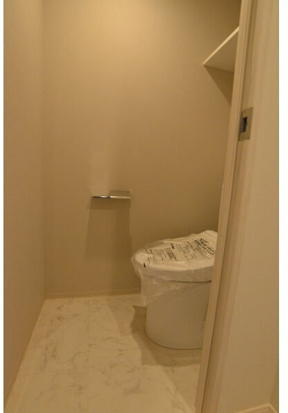 トイレ　嬉しい温水洗浄便座♪