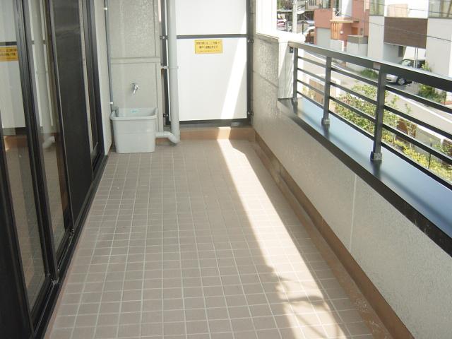 バルコニー　ガーデニング仕様