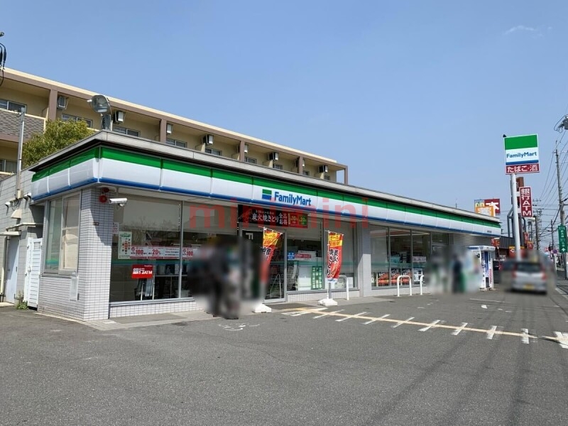 コンビニ　ファミリーマート高槻古曽部店（コンビニ）まで263m