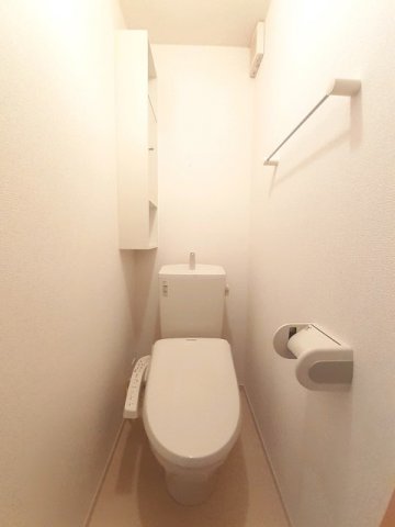 トイレ　シンプルで使いやすいトイレです