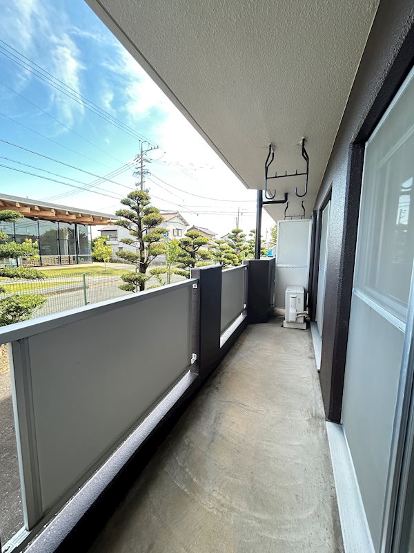バルコニー　■写真は102号室