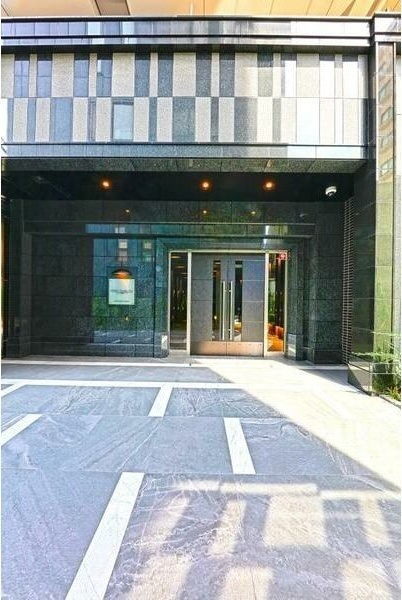 エントランス　名古屋で一番初期費用の安い賃貸専門の不動産会社です(^^)