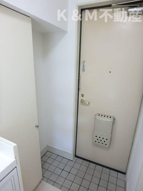 玄関　落ち着いた玄関です