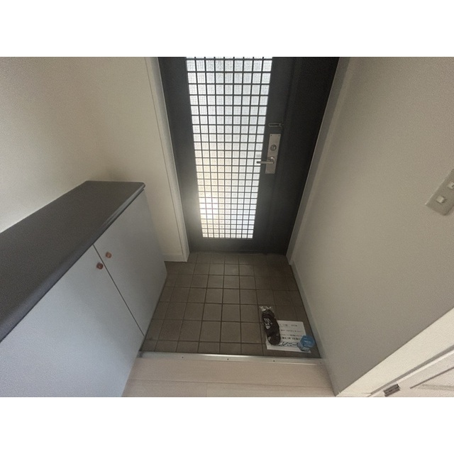 玄関　シンプルで使いやすい玄関です