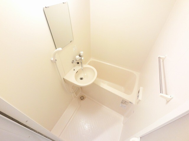 バス・シャワールーム　シングルレバーへ交換します。