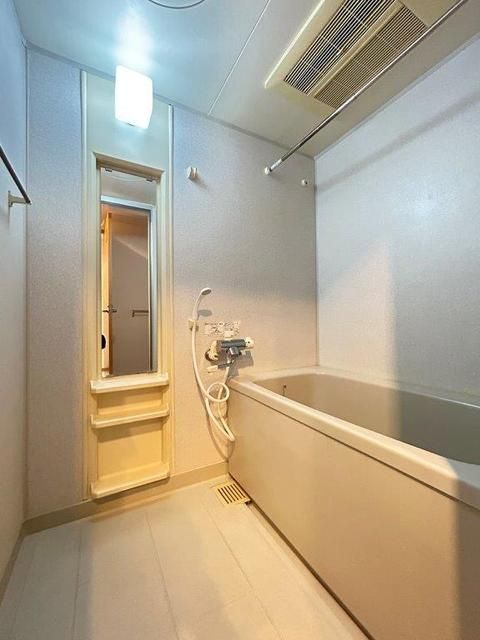 バス・シャワールーム　お風呂です