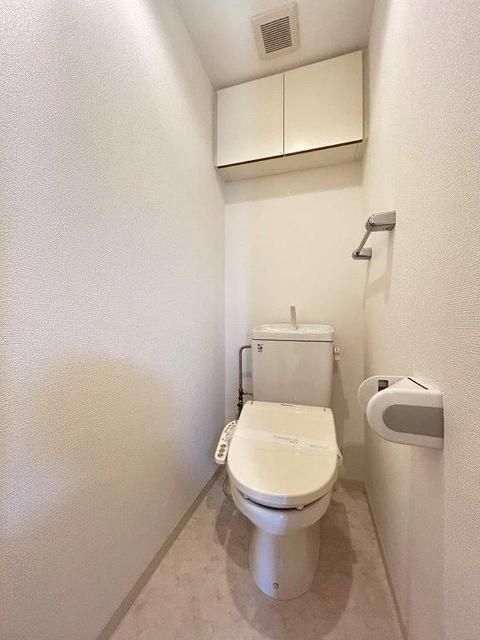 トイレ　シンプルで使いやすいトイレです