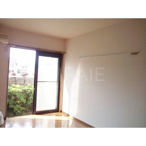 居室・リビング　物件画像