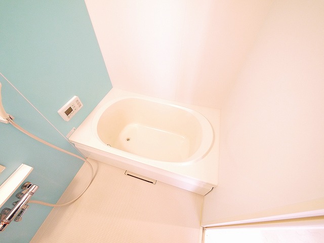 バス・シャワールーム　お風呂で日々の疲れを落としましょう