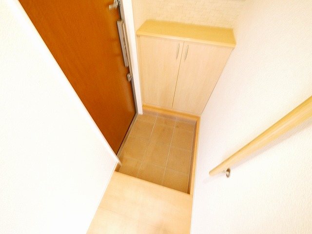 玄関　落ち着いた玄関です