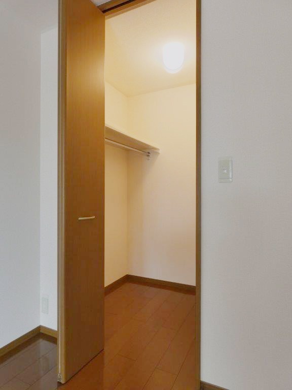 収納　図面と現状に相違がある場合には現状を優先