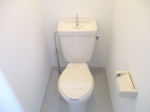 トイレ　きれいなトイレです