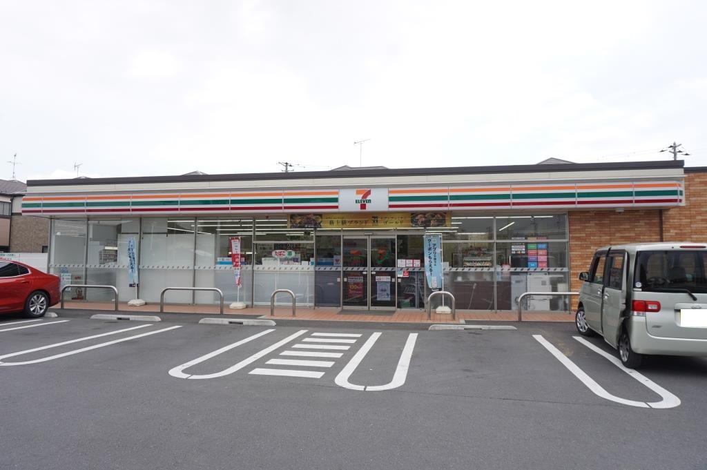 コンビニ　セブンイレブン 松戸八ケ崎8丁目店（コンビニ）まで591m