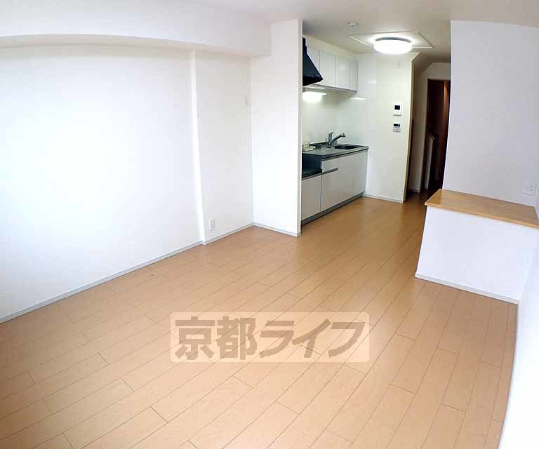 居室・リビング　フローリングで綺麗なお部屋です