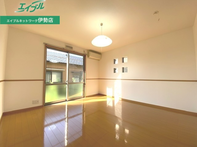 居室・リビング　同型参考物件