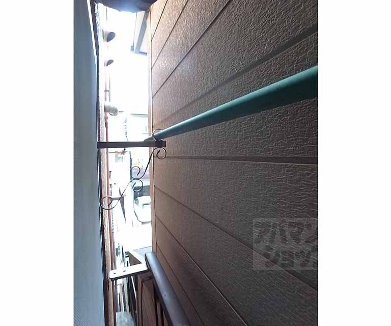 バルコニー　物干し竿