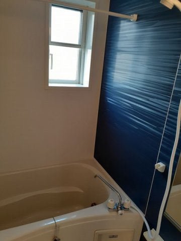 バス・シャワールーム　落ち着いた空間のお風呂です