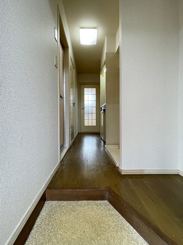 玄関　別部屋同間取