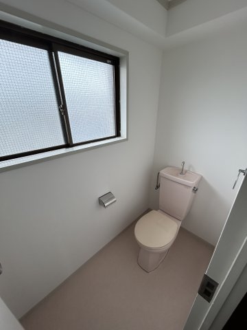 トイレ　コンパクトで使いやすいトイレです