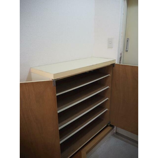 収納　下足入