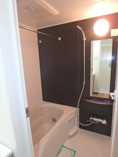 バス・シャワールーム　?