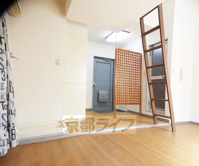 居室・リビング　ロフト付き物件