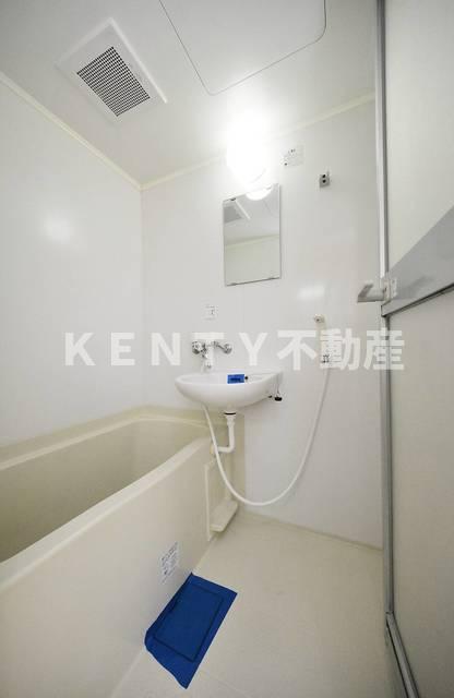 バス・シャワールーム　お風呂で日々の疲れを落としましょう