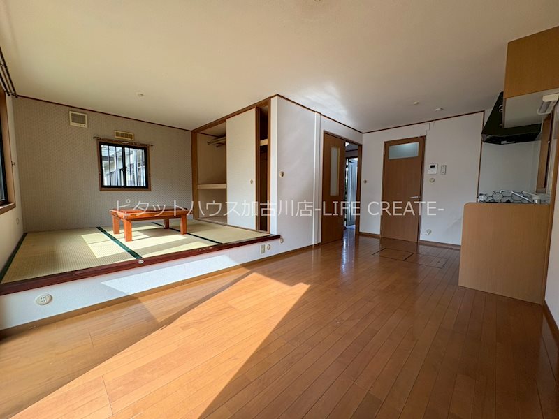 居室・リビング　※写真は別室