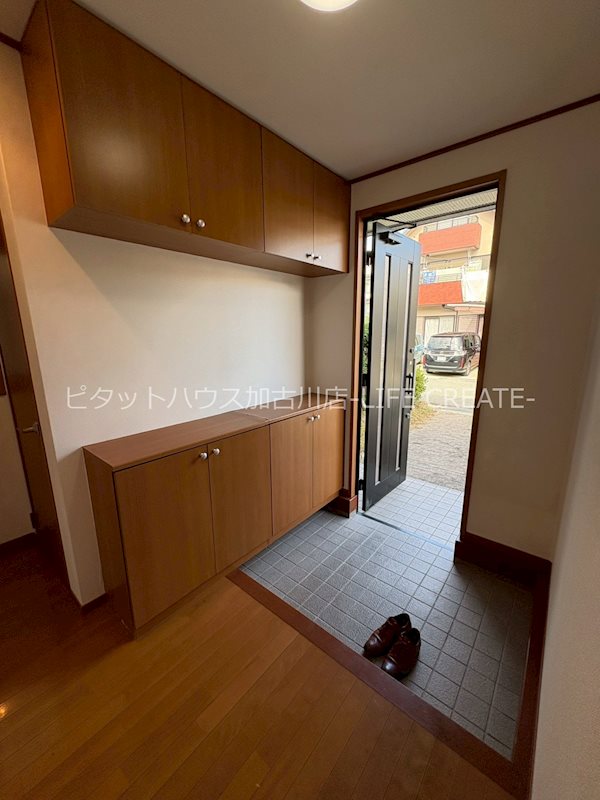 玄関　※写真は別室
