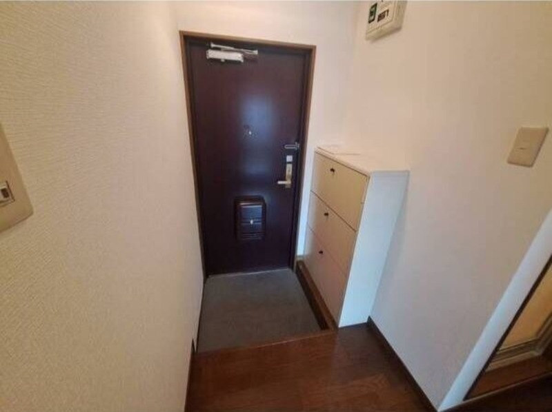 玄関　図面と現状に相違がある場合には現状を優先