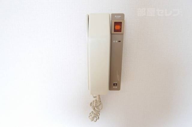 セキュリティ　インターホンの受話器です。