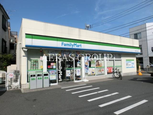 コンビニ　ファミリーマート東十条六丁目店（コンビニ）まで411m