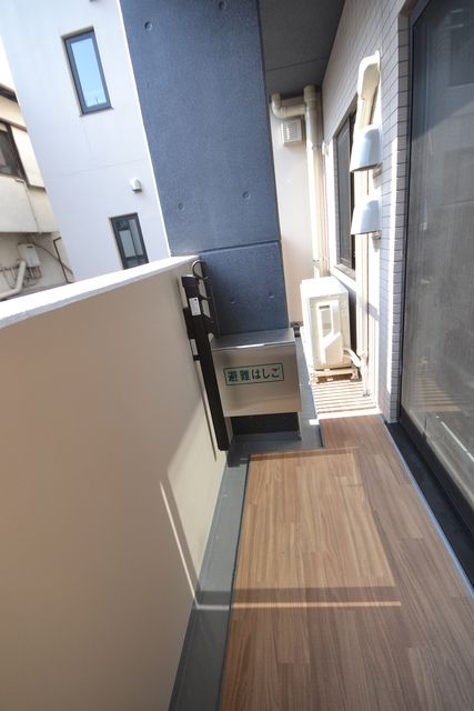 バルコニー　別部屋同間取り