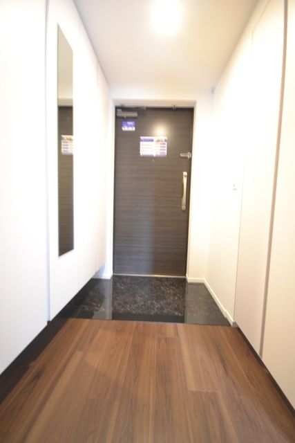 玄関　別部屋同間取り