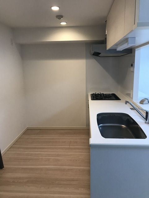キッチン　※同建物別室の写真です。