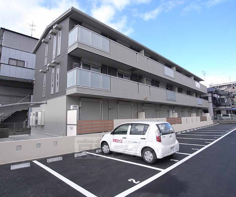 建物外観　綺麗な外観ですね。
