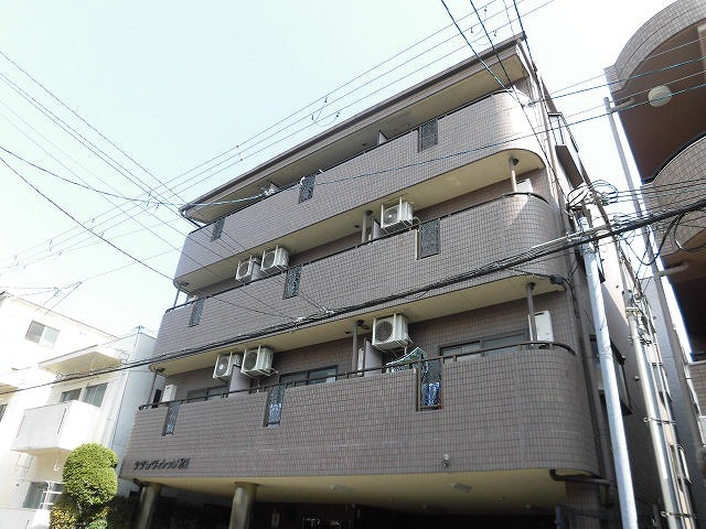 建物外観　シックなタイル張りの外観です