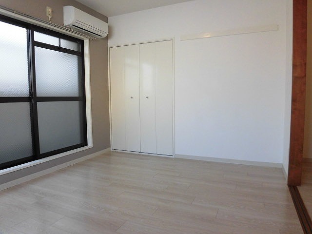 居室・リビング　明るくキレイなお部屋です