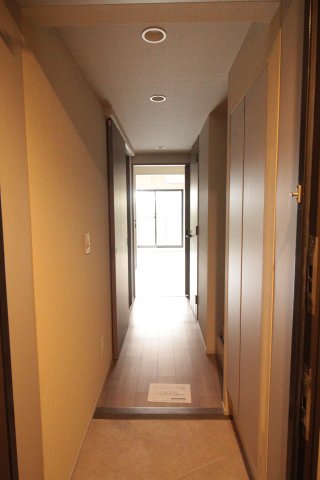玄関　（別タイプ参考写真）ＪＭＦレジデンス新板橋　板橋区 板橋4