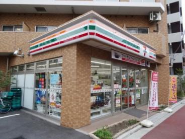 コンビニ　セブンイレブン西大井滝王子通り店（コンビニ）まで104m