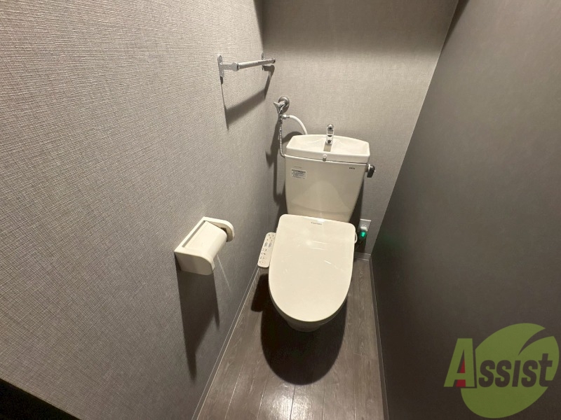 トイレ　ウォシュレット機能がついたトイレ。安心して使用できますね。