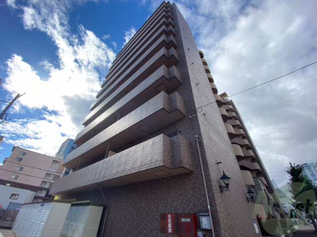 建物外観　札幌市中央区南６条東「シルキーＵ６・１」