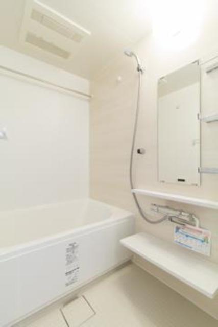 バス・シャワールーム　※写真は同タイプ住戸です。