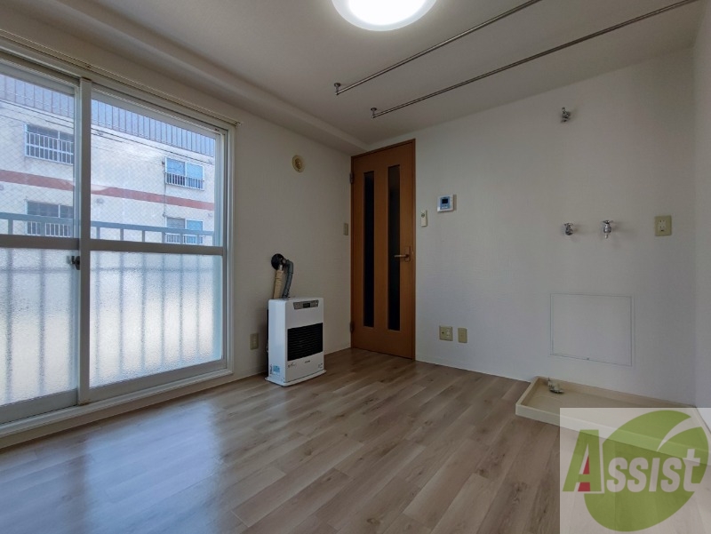 居室・リビング　広くてキレイなお部屋が広がっていて、充実した生活が送れそう。