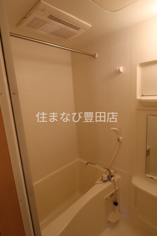 バス・シャワールーム　同型別部屋写真