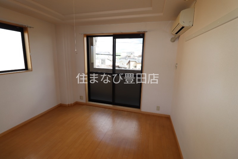 居室・リビング　同型別部屋写真