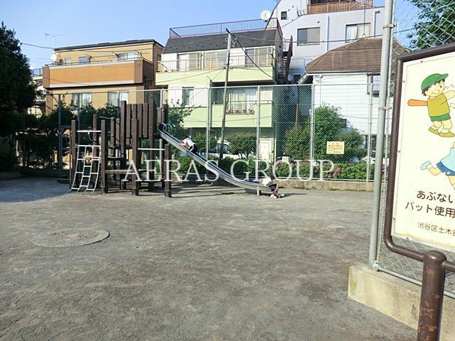 公園　本町氷川公園（公園）まで405m