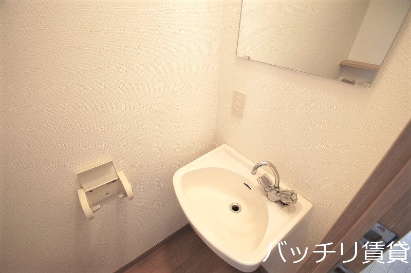洗面設備　＊画像は別部屋の為イメージ、現状を優先致します。