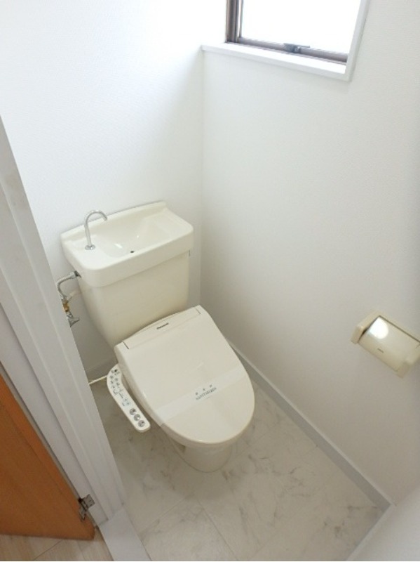 トイレ　図面と現状に相違がある場合には現状を優先