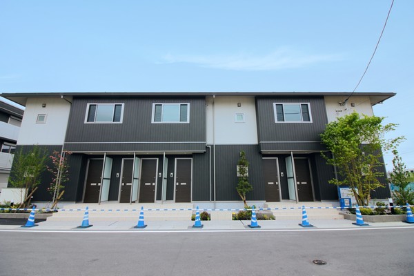 建物外観　築浅のきれいな物件！